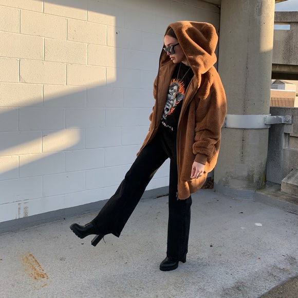 Black Vivorosa booties - Picture 3 of 5